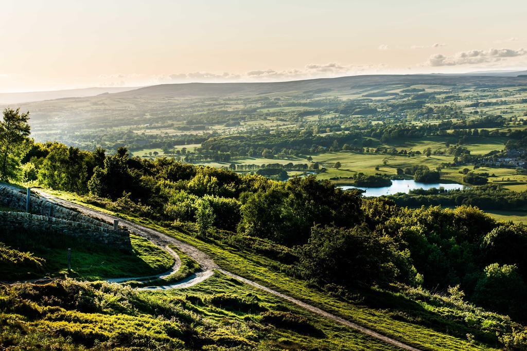 Chevin Country Park Hotel & Spa Otley  Eksteriør bilde